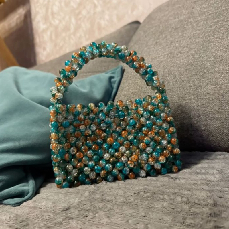 Women Bags Logo - Bolso de mujer con cuentas acrílicas